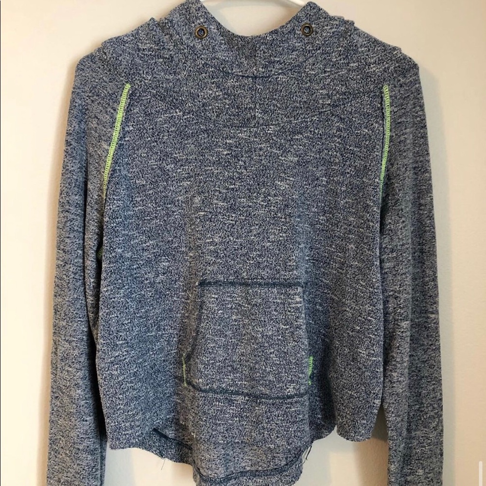 Cropped Round neck hood